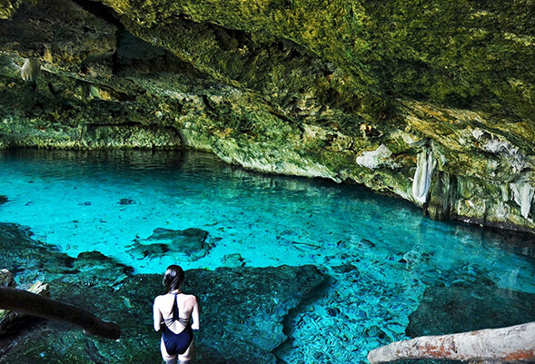 Cenote dos ojos